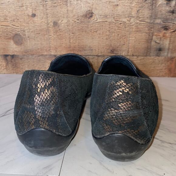 Dansko Metallic Bronze Olivia Snake Flats Size 40 / 10 - Picture 6 of 10